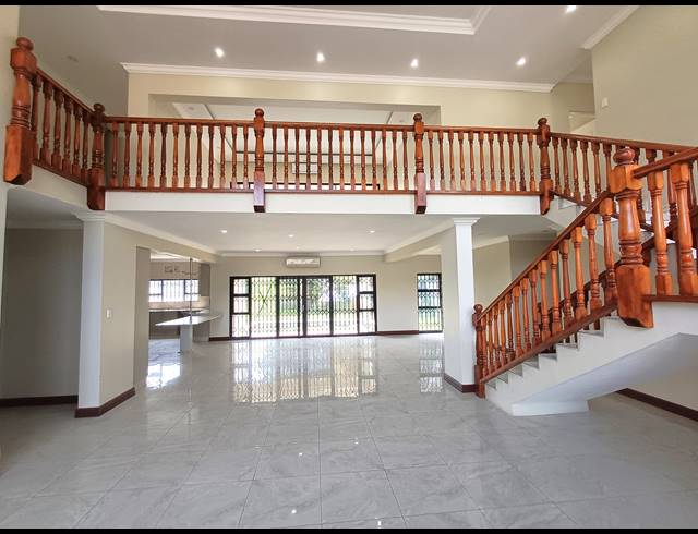 5 BEDROOM HOUSE FOR SALE IN HILTON GARDENS